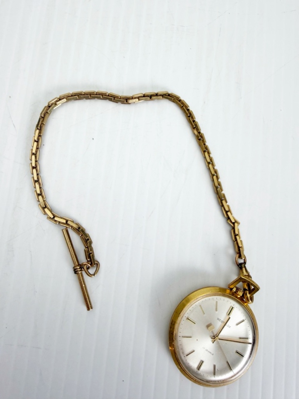 Vintage Westclox 17 Jewels Gold Manual Wind Chain Pocket Watch AS IS - Picture 4 of 4